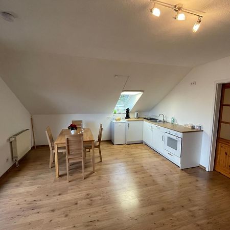 Ferienwohnung An Der Romantischen Strasse Direkt A3 Und A81 Eisingen  Exterior photo